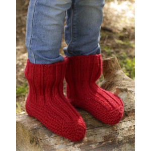 Tomato Jam by DROPS Design - Knitted Children Slippers with Rib Pattern size 20 - 37